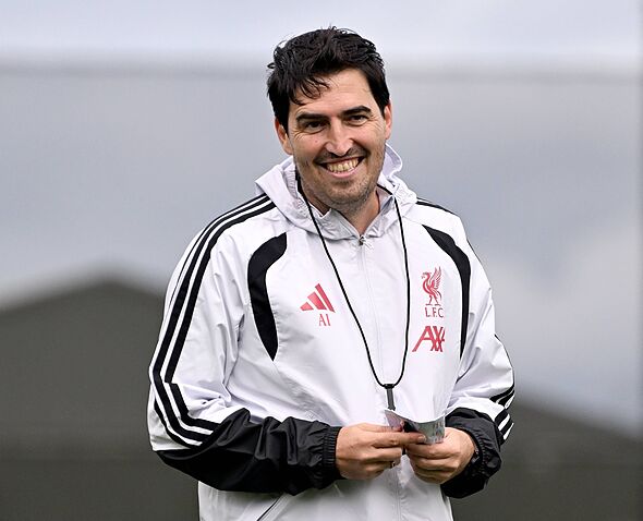Liverpool decide on hijacking £60m Arsenal transfer after Andoni Iraola request