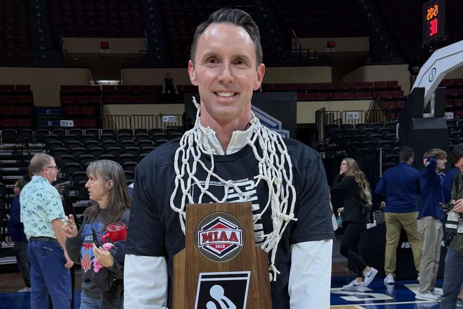 College Basketball Coach Seriously Injured After Crashing Car Into Bridge Pillar