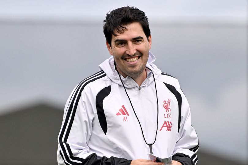 Liverpool weigh up hijacking £60m Arsenal transfer to appease desperate Andoni Iraola