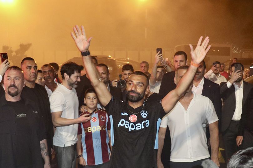 Jamie Carragher criticises Mohamed Salah's Turkey move after Liverpool exit