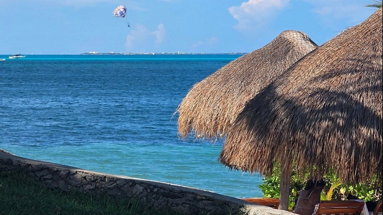 Widok na ocean z hotelu Maya Caribe Faranda