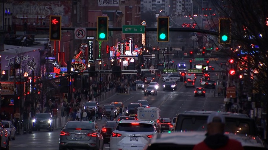 Petition urges state, city to shut down part of Broadway to traffic