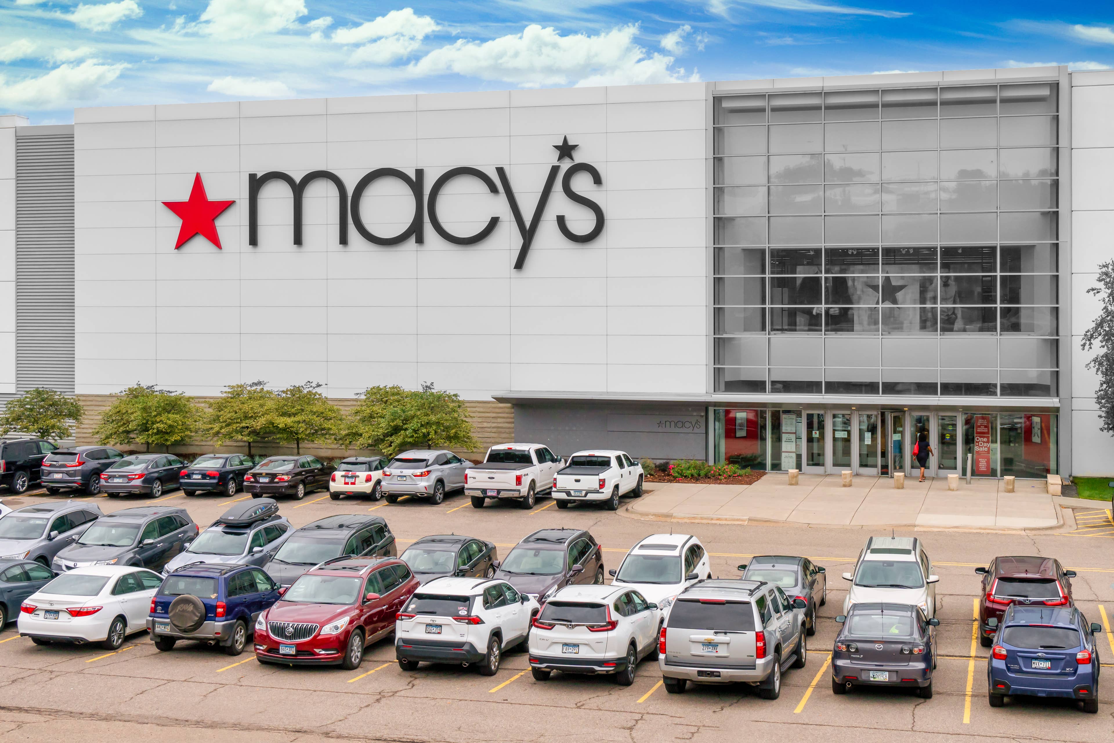 Macy's slashed the price of a $450 luxury Bulova dive watch to $270