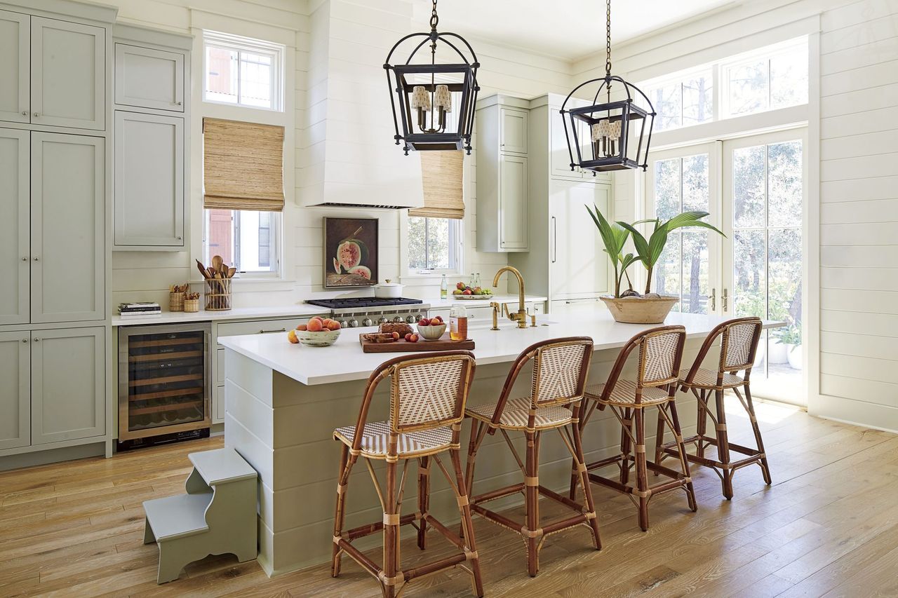 Cleaners 7 Things Professional Cleaners Usually Won’t Clean In Your Home - AOL