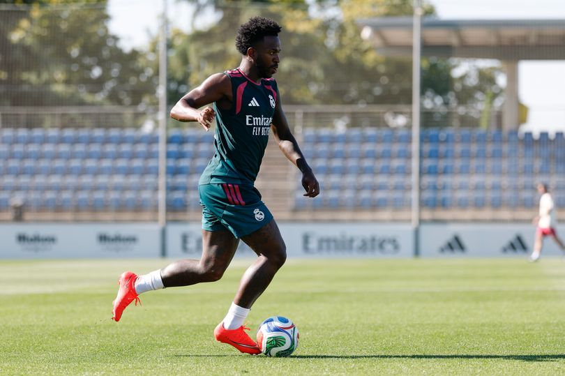 Arsenal told who to sign instead of Vinicius Jr as Bradley Barcola and Marcus Rashford point made