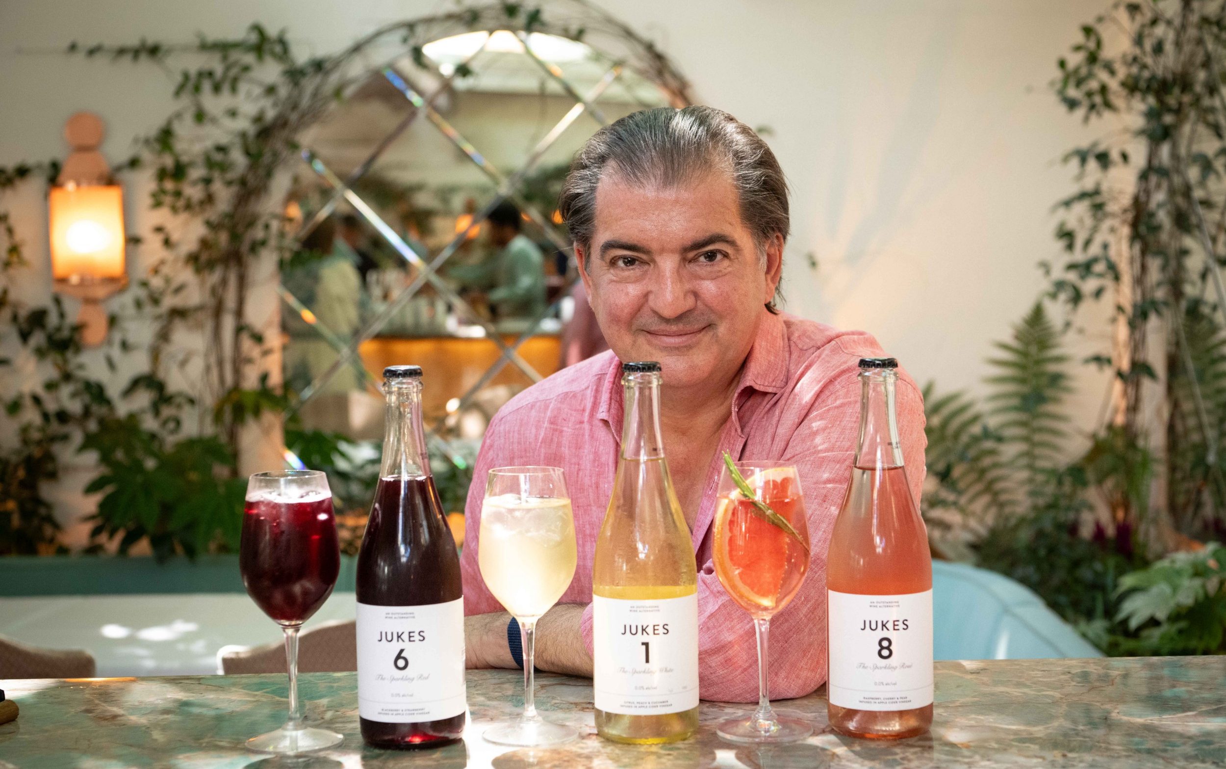 Matthew Jukes, ebullient wine expert who created award-winning zero-alcohol ‘Cordialities’