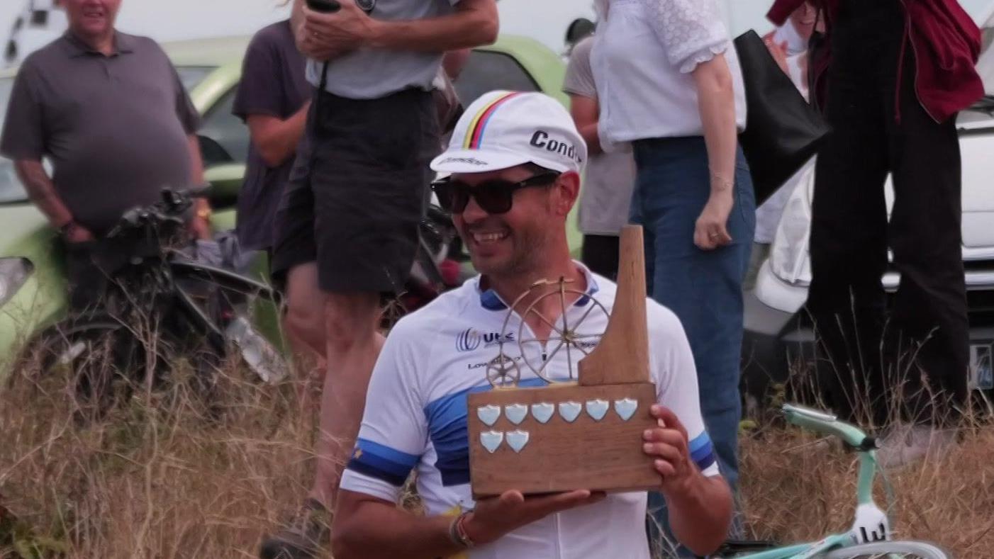 Penny farthing hill climb champion crowned