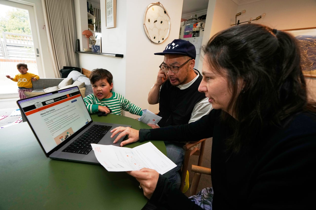 Nearly 28 million Australians to take part tonight in largest and most inclusive census ever