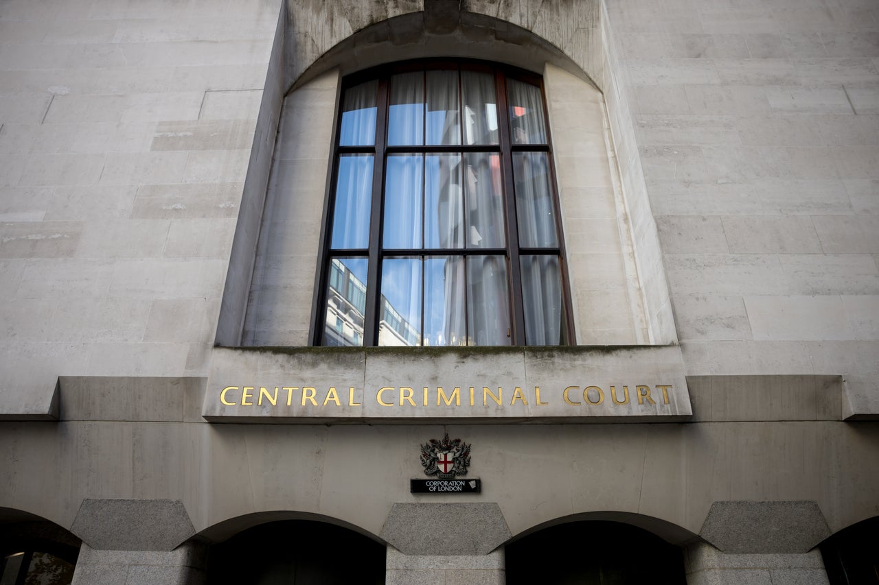 Violent man stabbed London flatmate after being told ‘give me back those £5', court hears