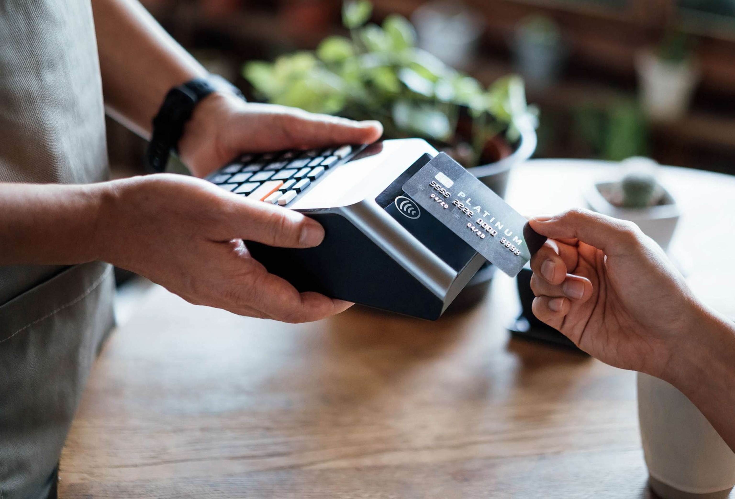 Credit card debt rises to $1.26 trillion, nearing all-time record - ABC News