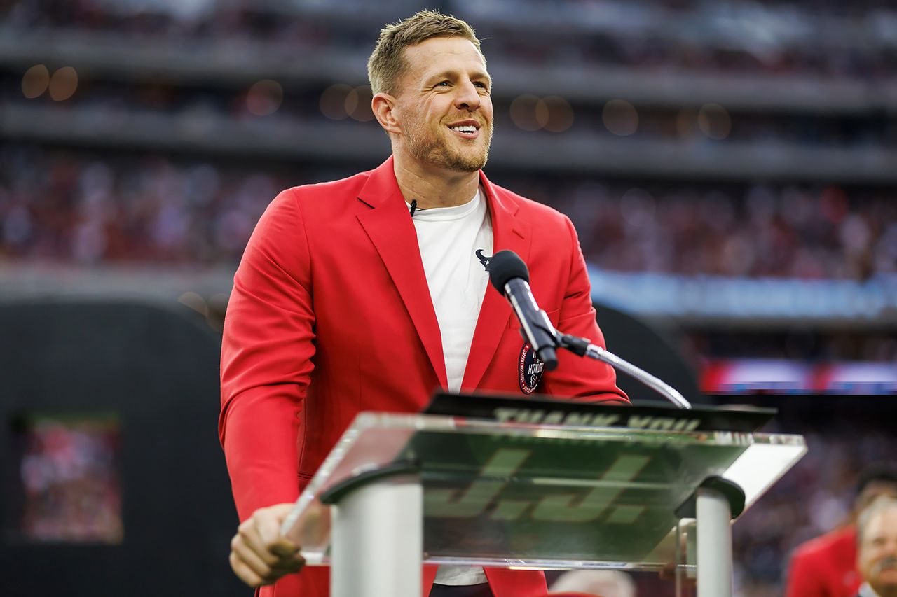jj watt salary cbs - Ilustrasi 3