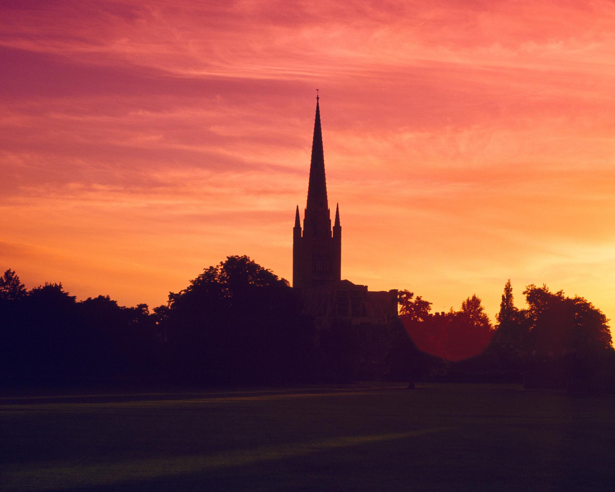 Weatherwatch: Why Britain's heatwaves don't always end with thunderstorms