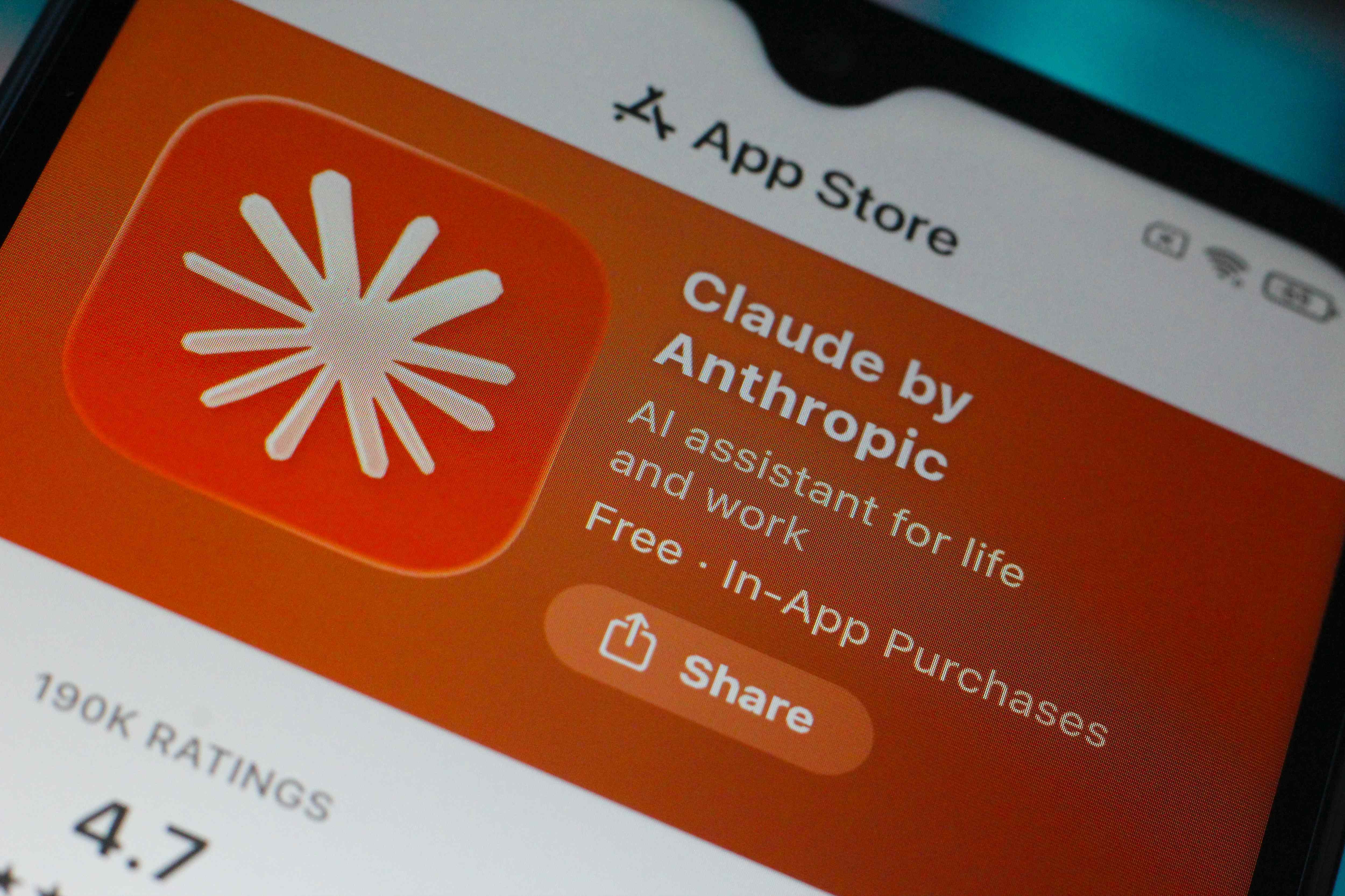 Anthropic Could Go Public Soon. Some Investors Are Eyeing a Valuation That Would Top SpaceX - AOL
