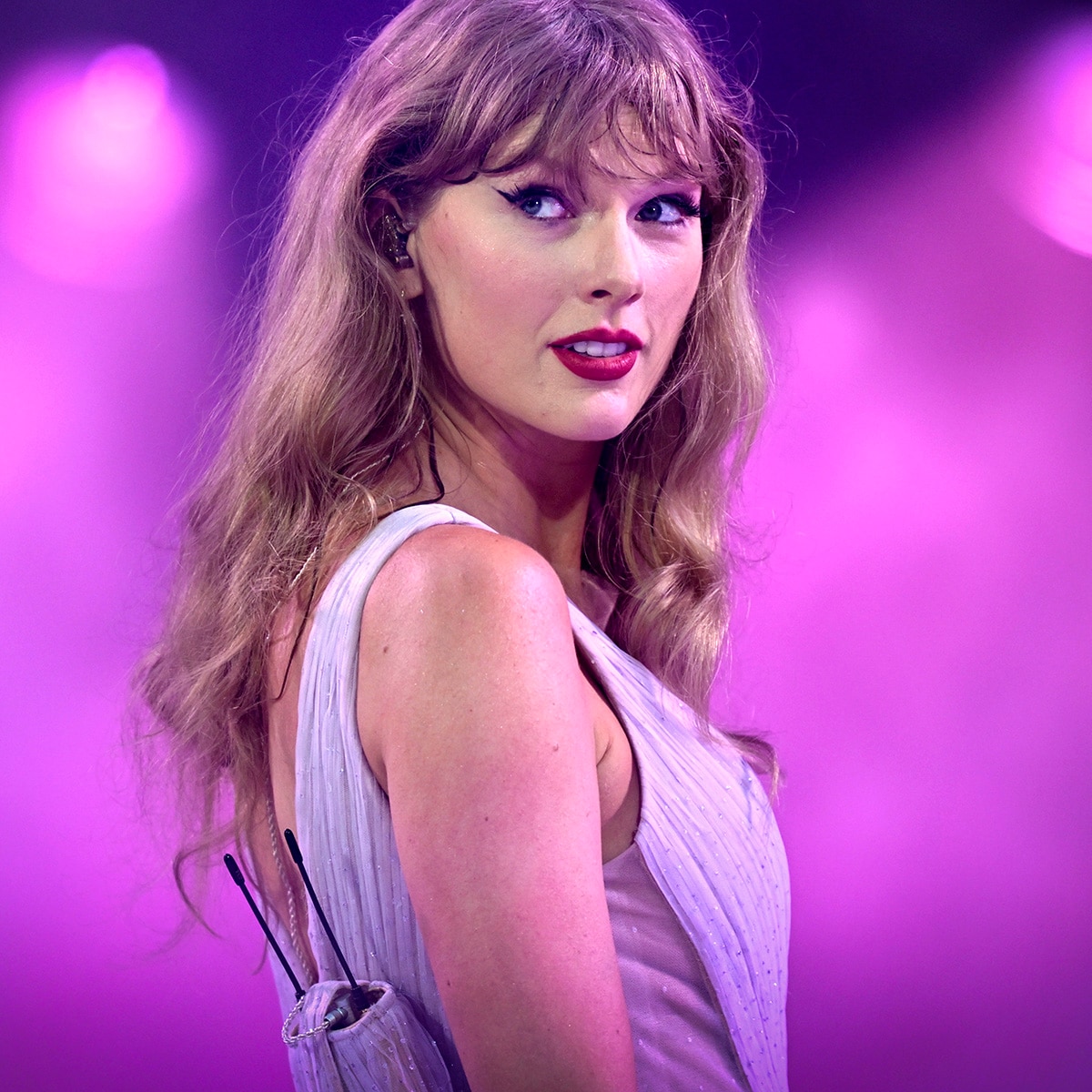 Taylor Swift Debuts Chic Haircut After Travis Kelce Wedding