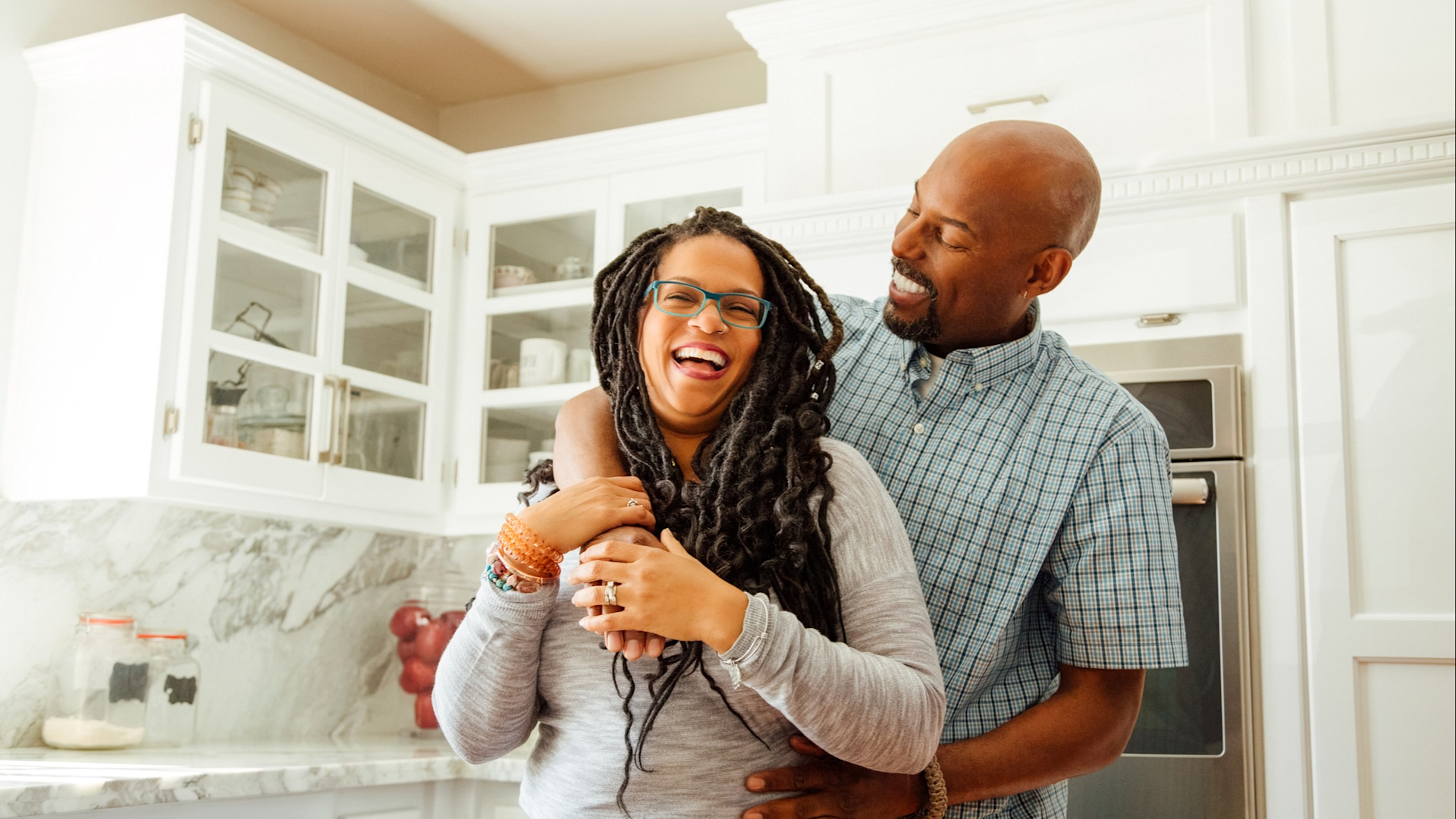 4 Unflashy Ways Middle-Class Americans Quietly Build Wealth