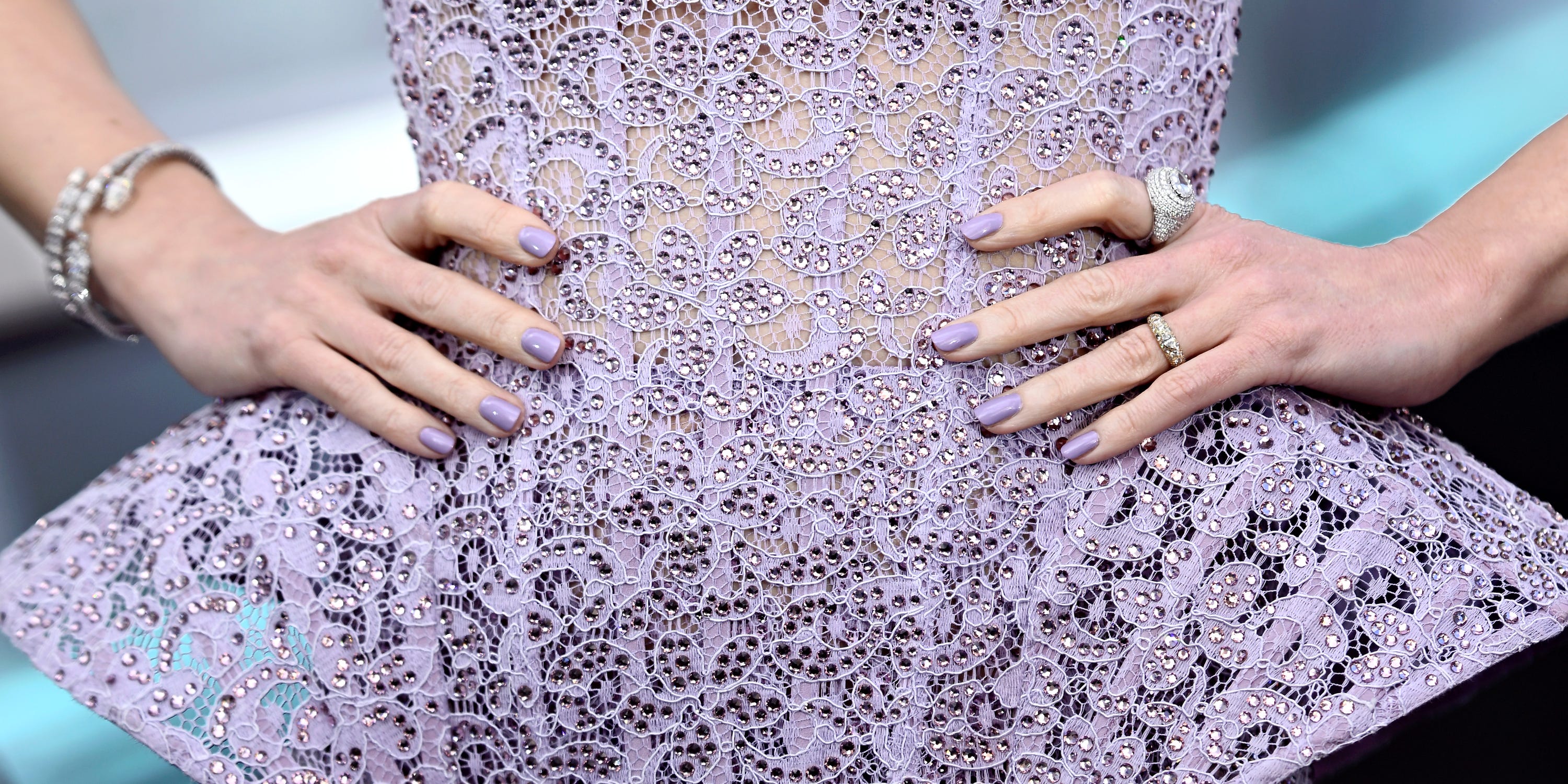 9 Cloud Purple Nail Ideas for a Fresh Summer Manicure