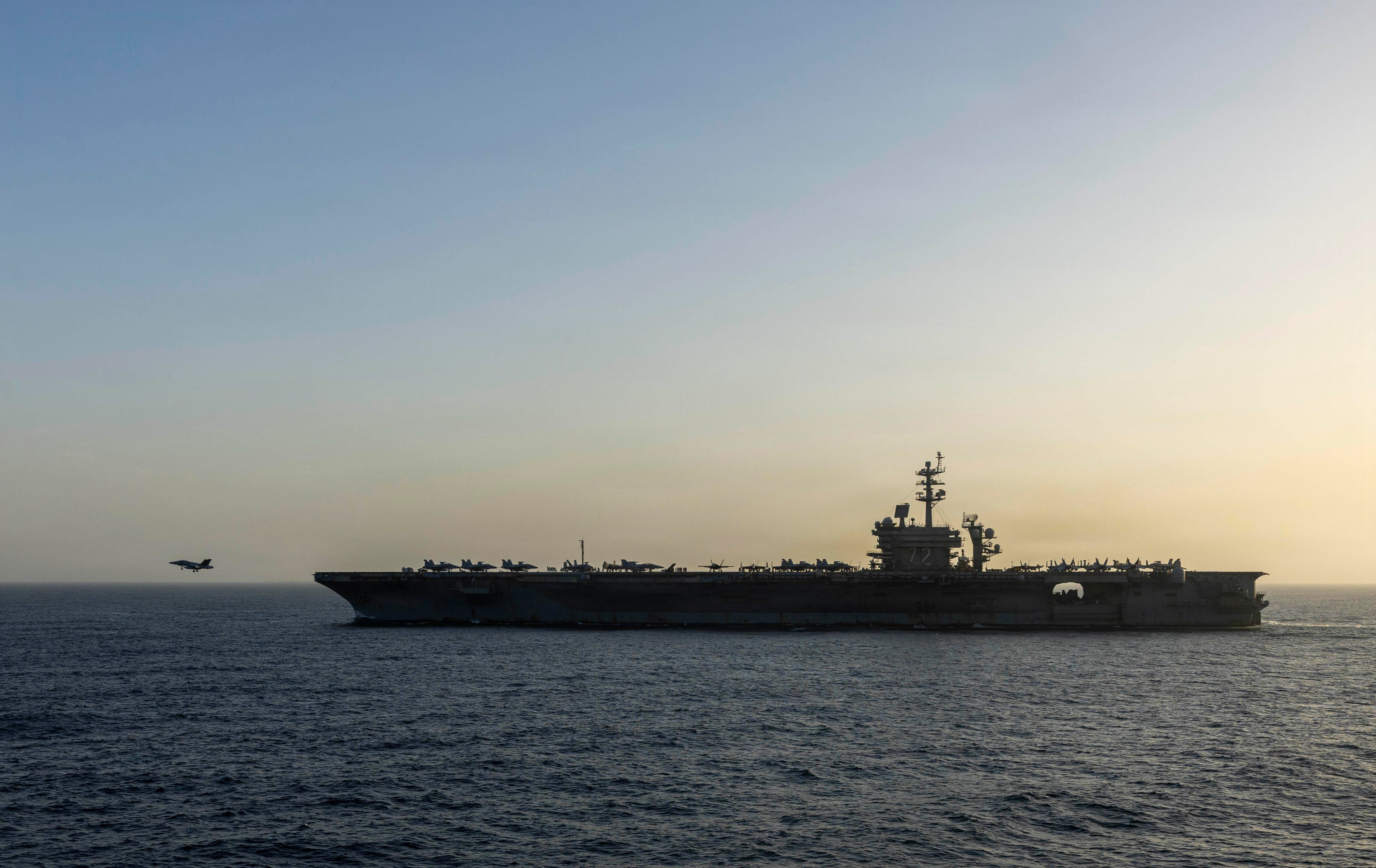 L'USS Abraham Lincoln Quitte le Moyen-Orient Après Neuf Mois de Mission