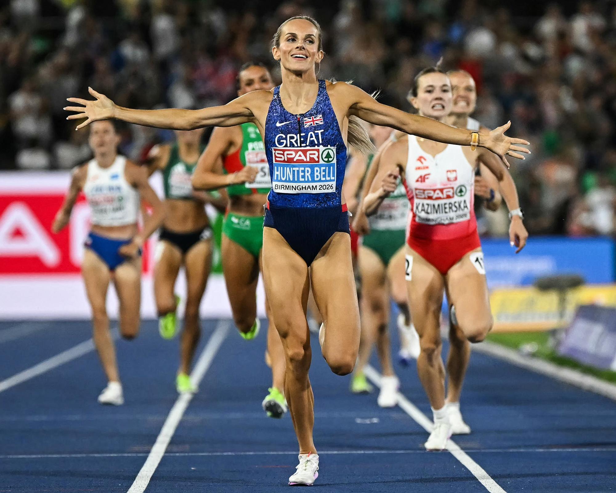 britain-s-georgia-hunter-bell-surges-to-emphatic-1500m-european-gold-aol