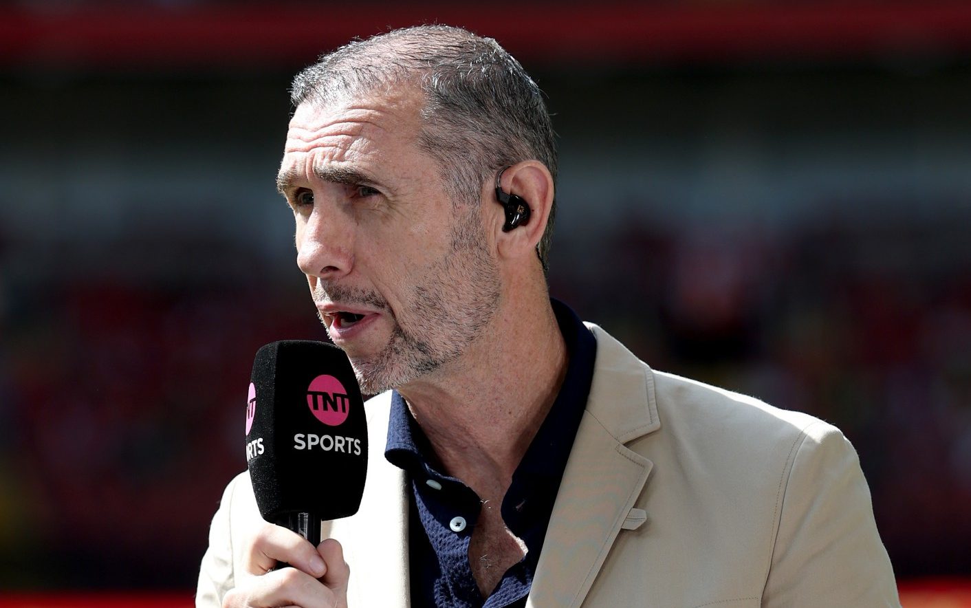 Martin Keown a study in beige in TNT's chicken korma coverage