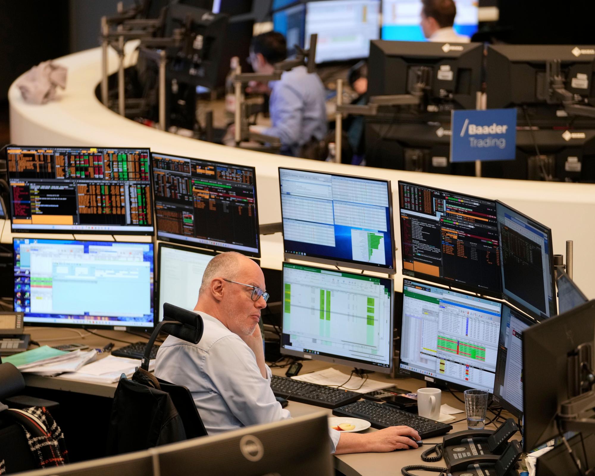 Leading economies' borrowing costs hit highest since 2008 crisis