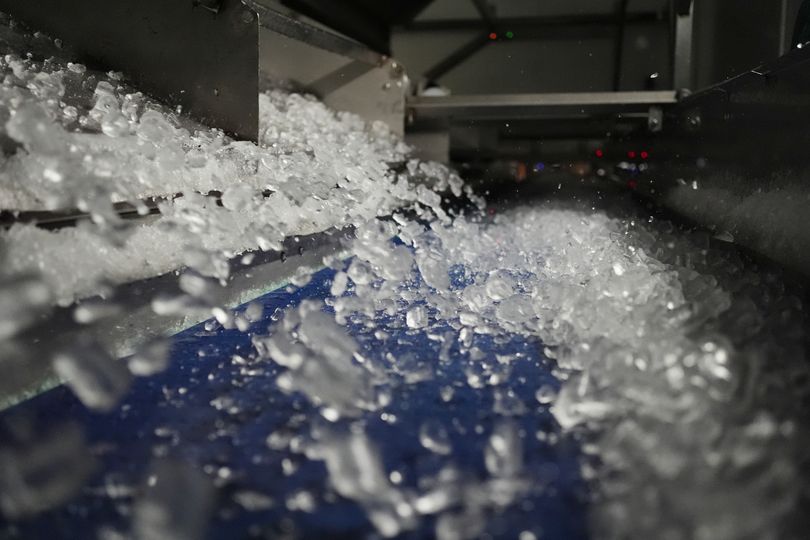 Europe's biggest ice cube factory works 24/7 amid UK's 'exceptional' summer heatwave
