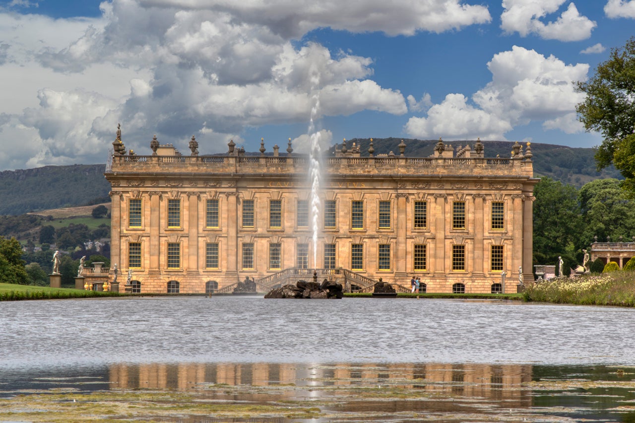 Os aficionados por história devem visitar Chatsworth House (Getty Images)