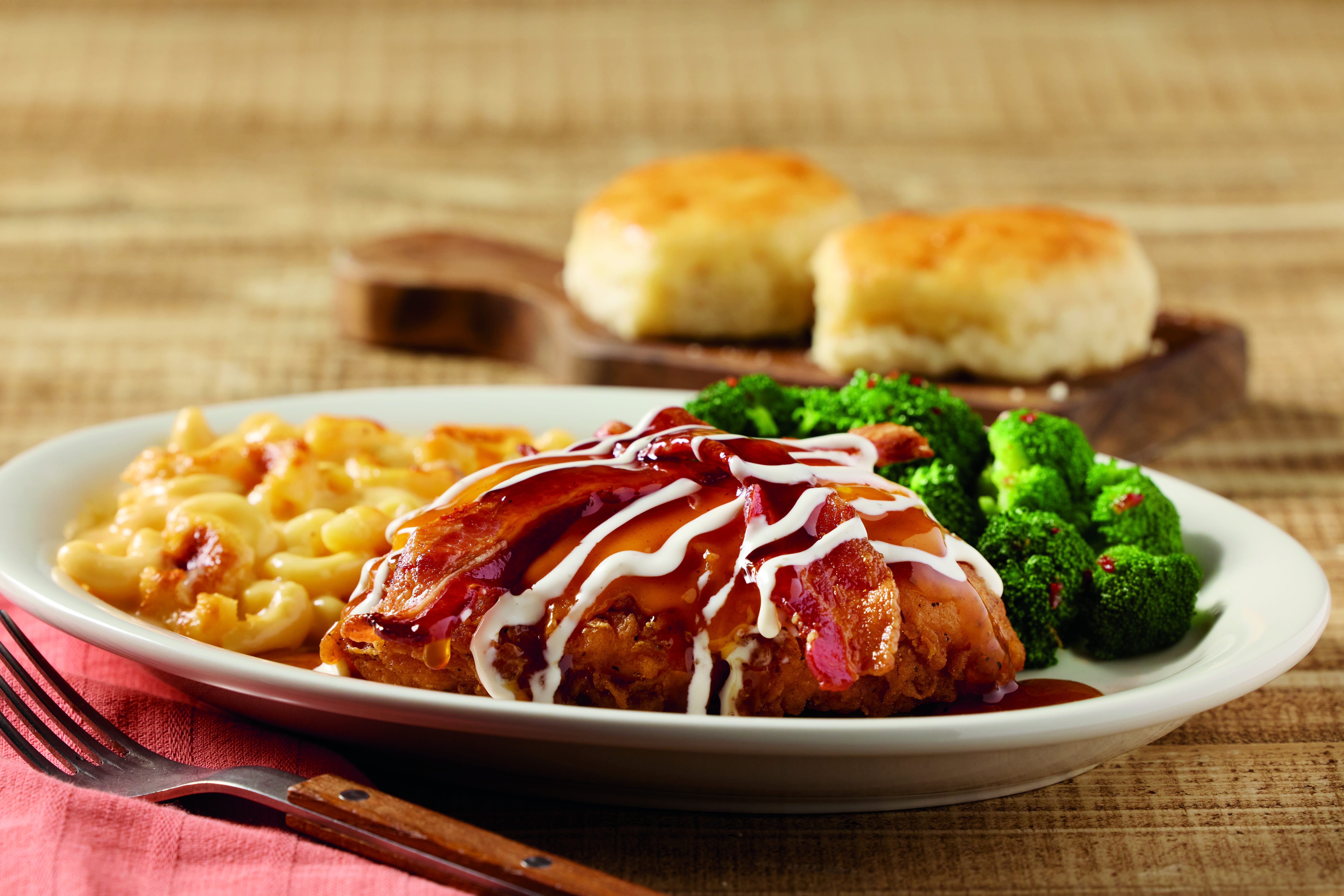Cracker Barrel's fall menu brings new chicken, apple-themed treats