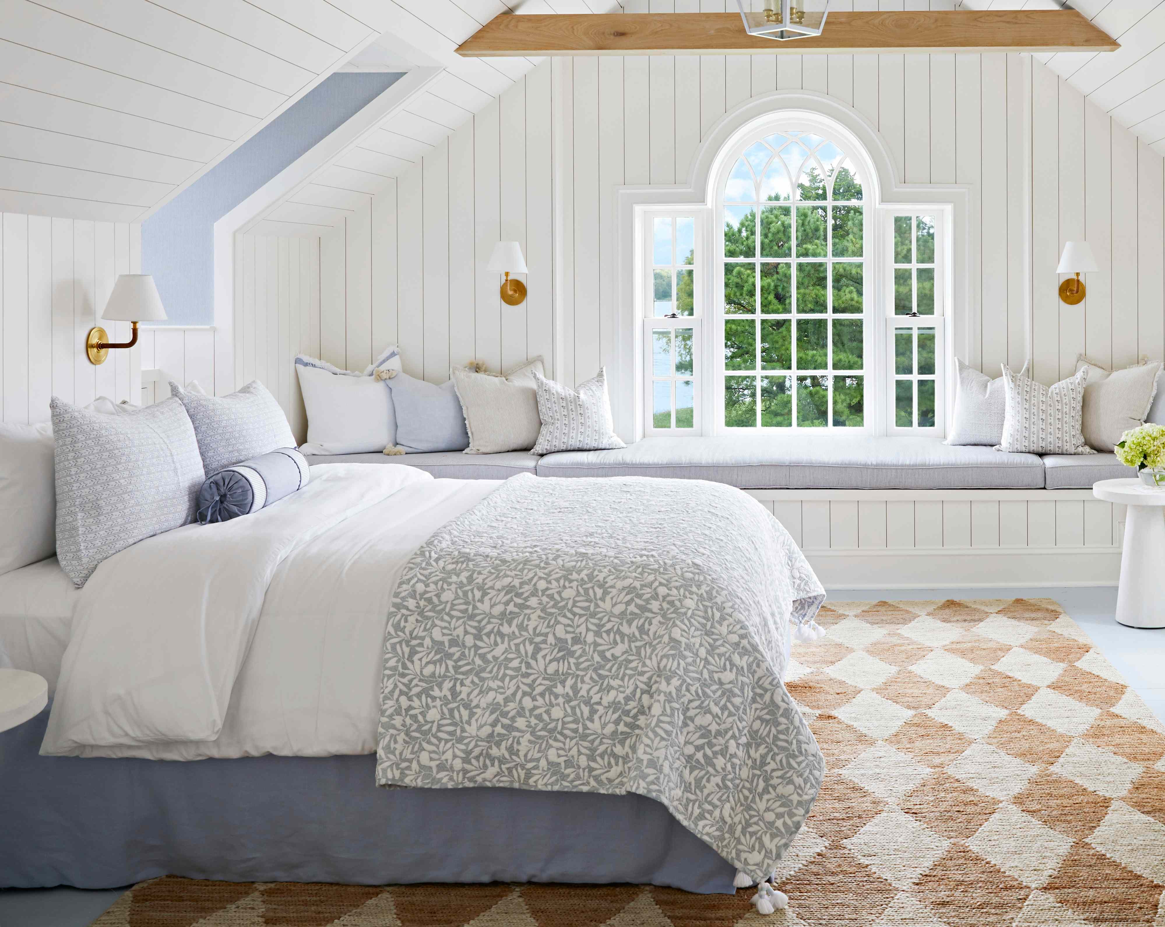 Are You Washing Your Duvet Cover Enough? Experts Say Probably Not