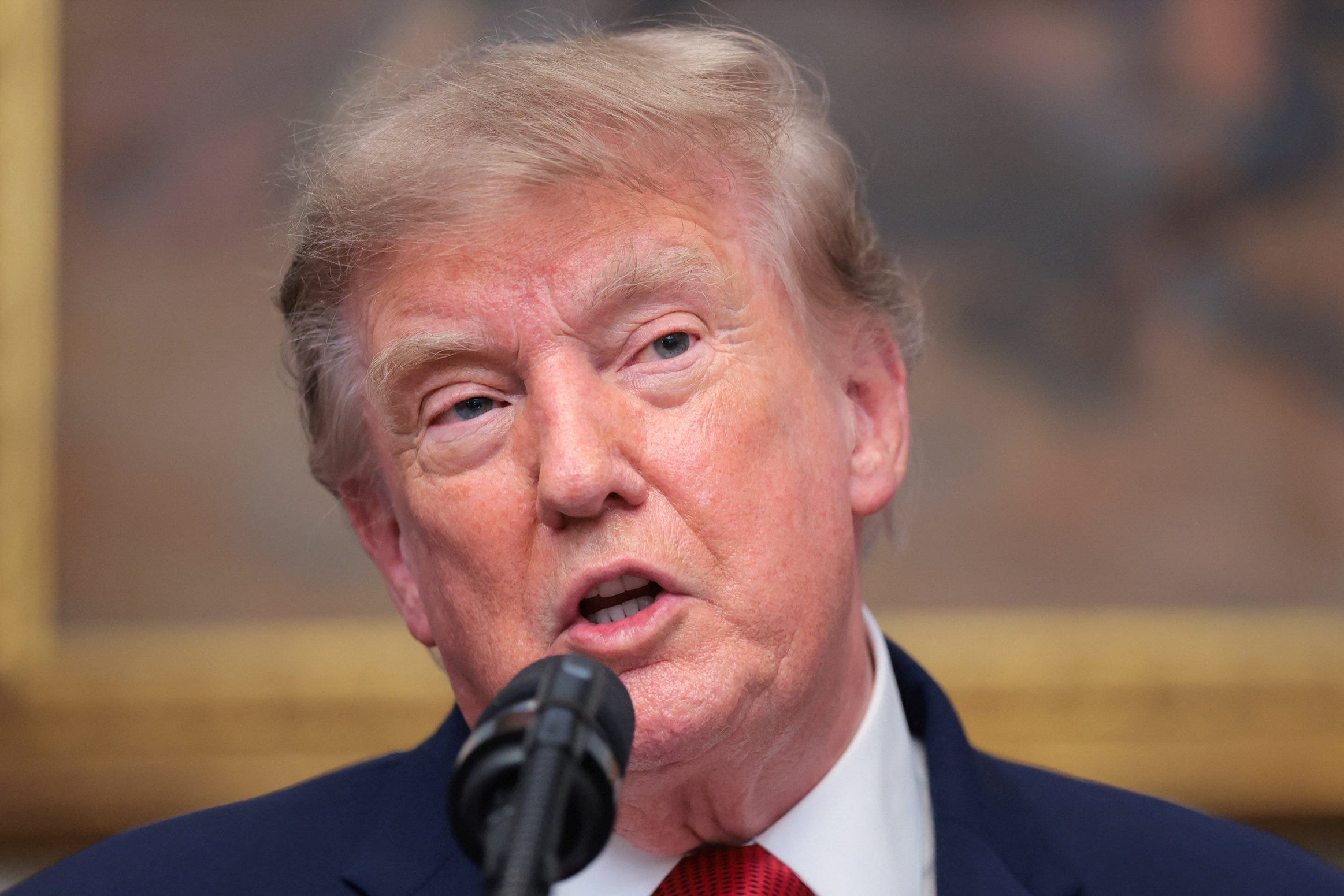 Photo: aol.com Trump Calls for Lower Interest Rates Amid $40 Trillion National Debt