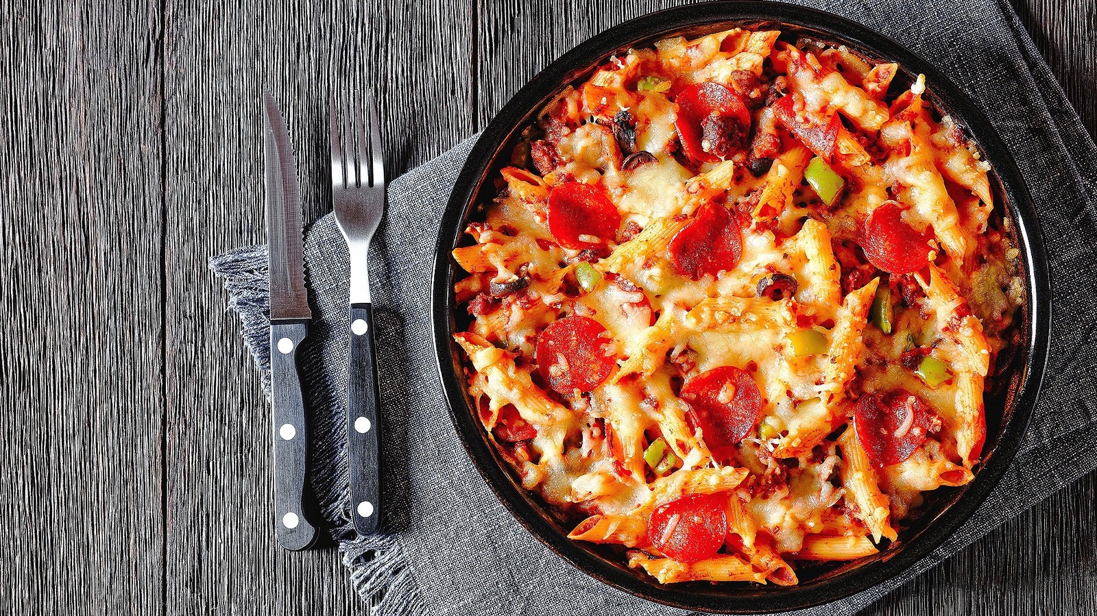 Avoid This Pizza Casserole Mistake To Prevent It From Turning Into A Soggy Mess
