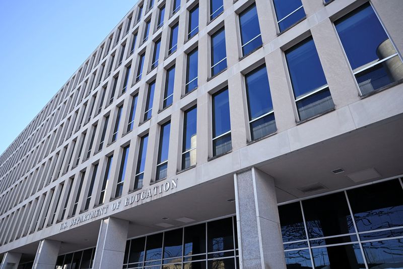 Trump administration moves to end attorney group's law school oversight