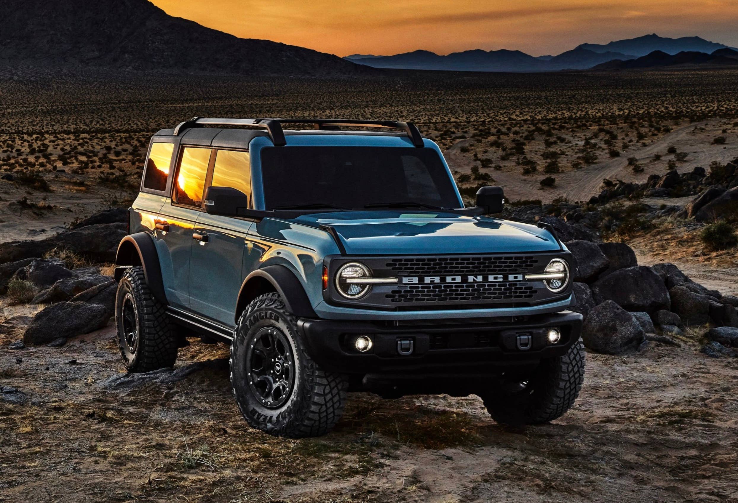 ford-bronco-pickup-is-coming-to-take-on-the-jeep-gladiator-aol
