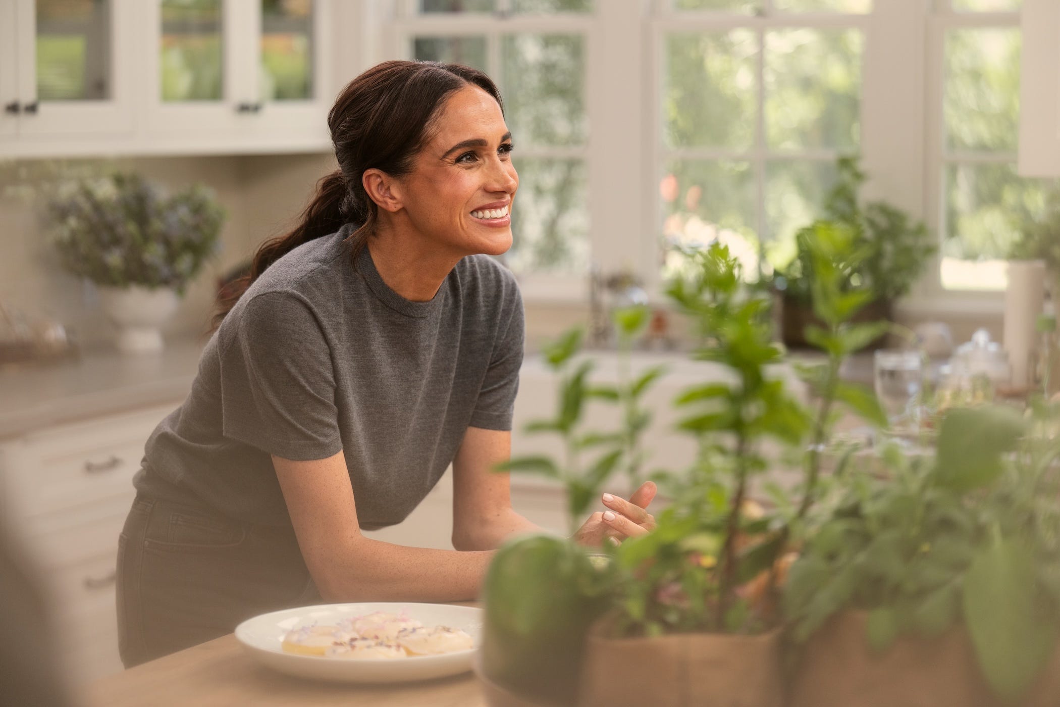 Da 5396 Is Meghan Markle Breaking Up With Hollywood Again? - AOL