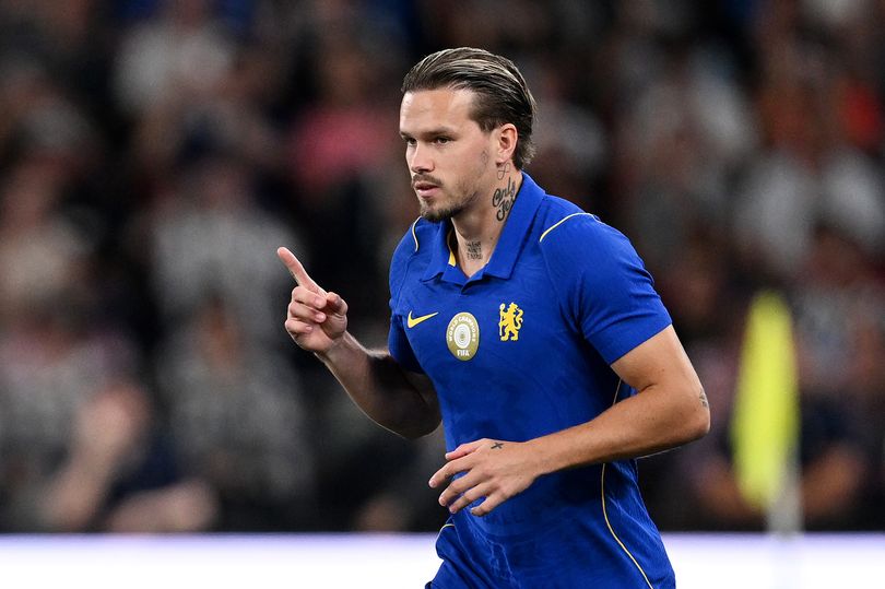 Mykhailo Mudryk transfer update as Chelsea turn down offer from fierce Premier League rivals