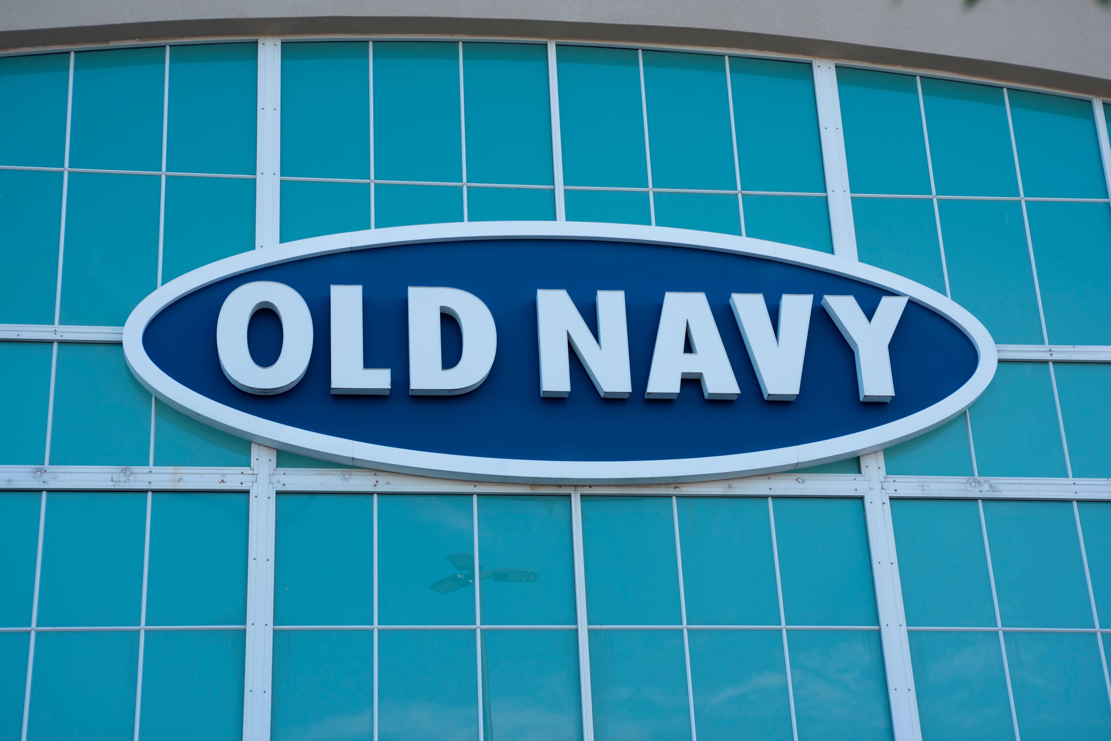 Old Navy's $35 Athletic Bubble Tops Are Silky Soft And on Sale for $6