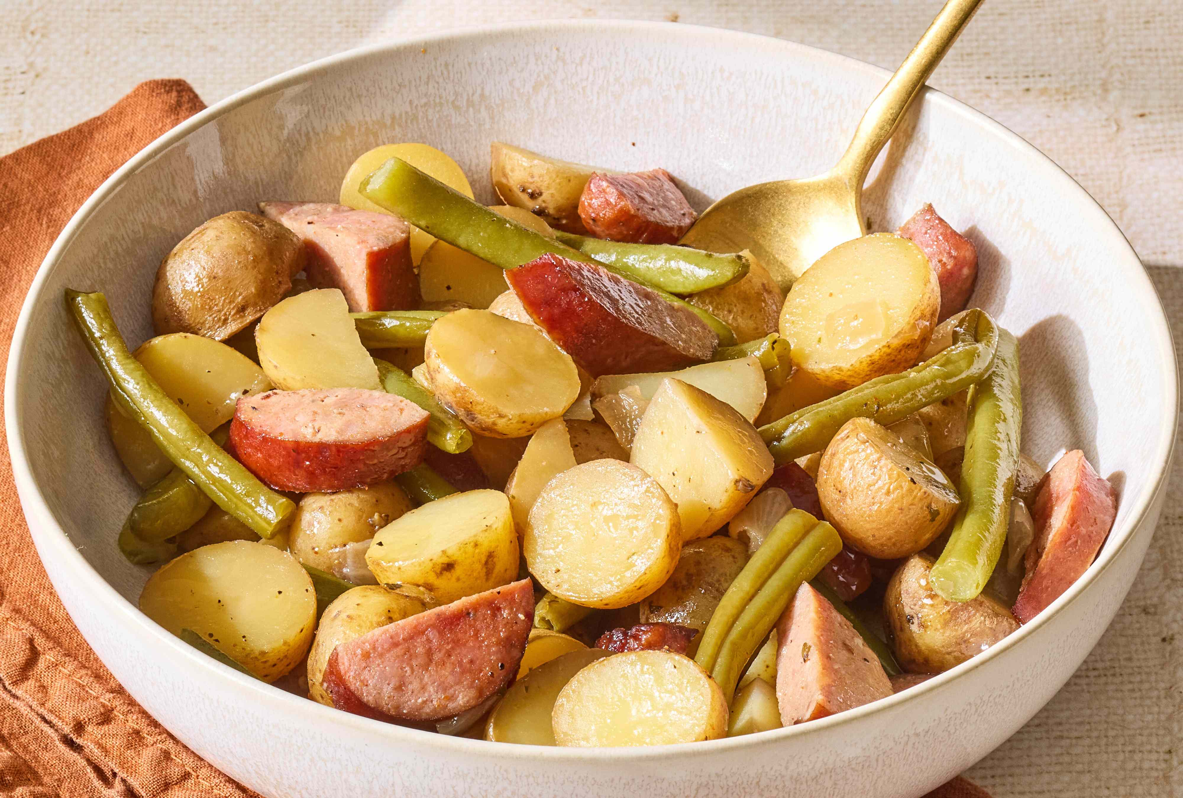 15 Cozy Fall Potluck Recipes That Travel Like a Dream
