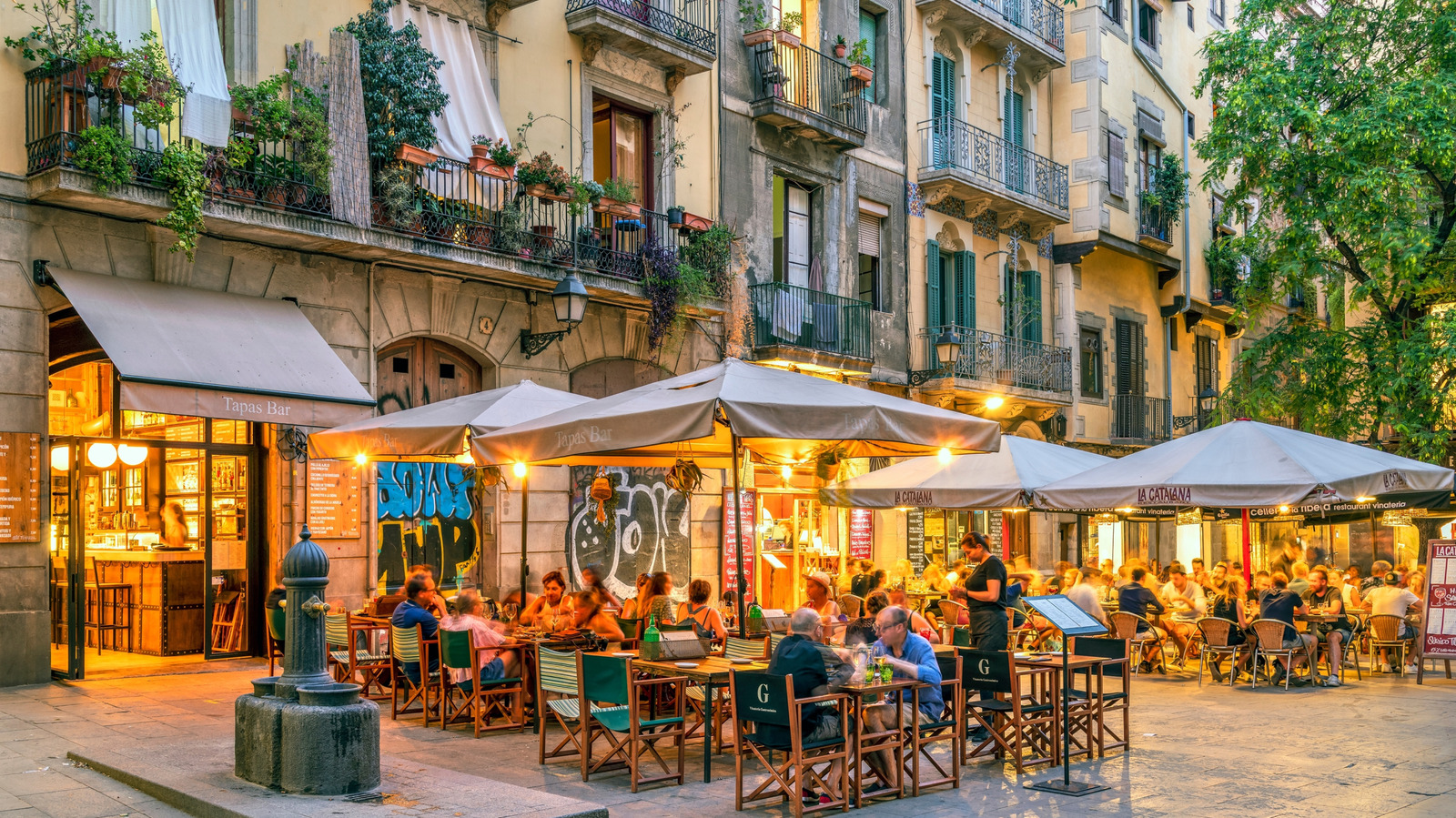5 Catalan restaurant rules American tourists immediately break