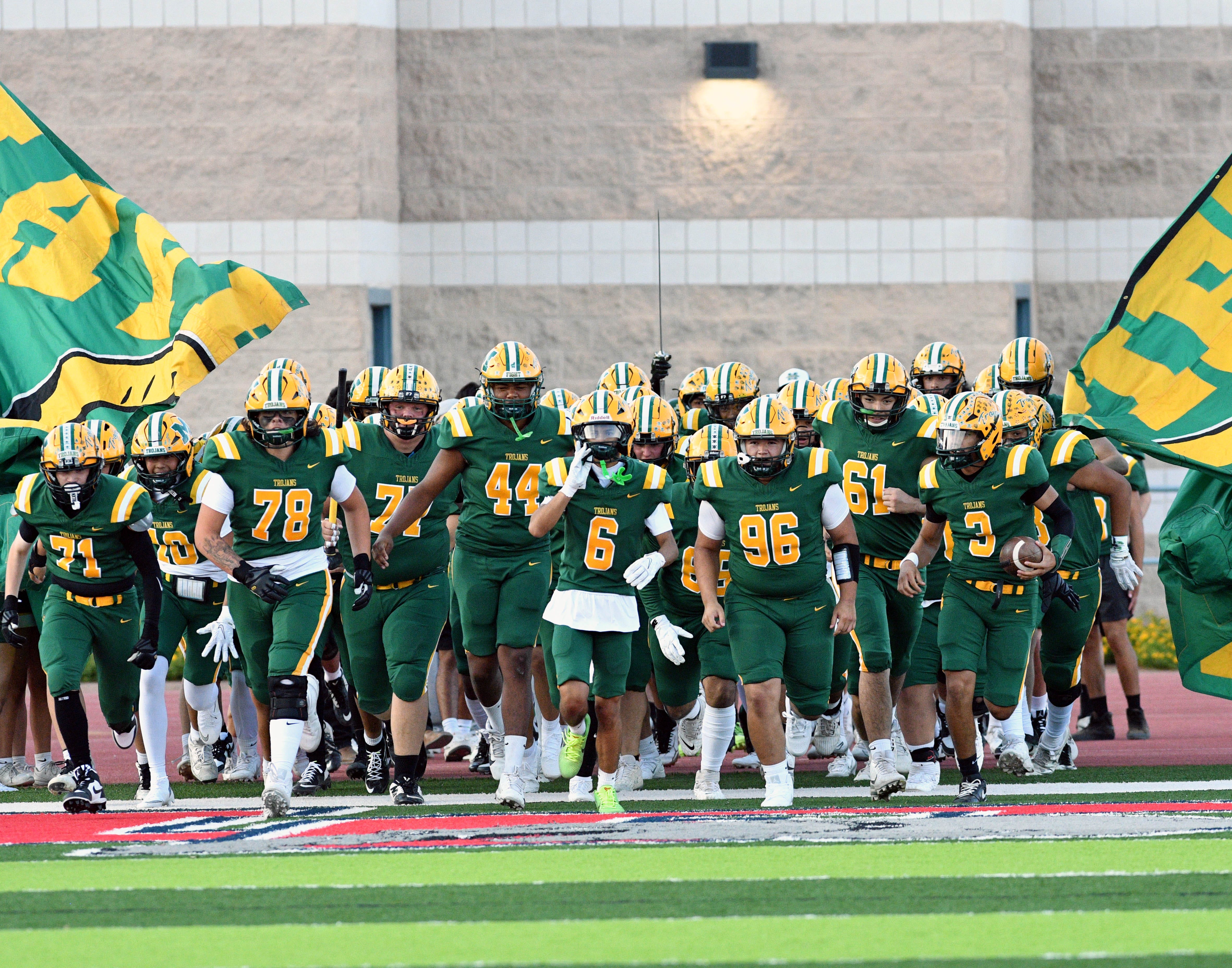 Final scores from Week 1 high school football action in the Las Cruces area