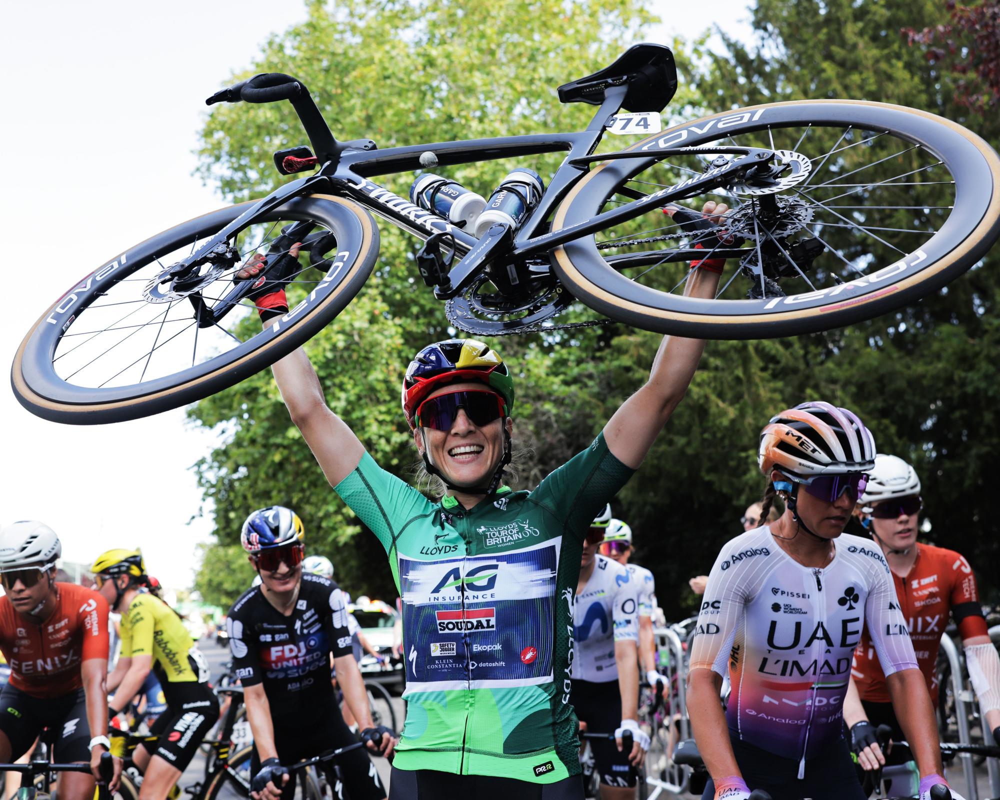 Le Court claims Tour of Britain glory despite Wiebes' fourth stage win in five