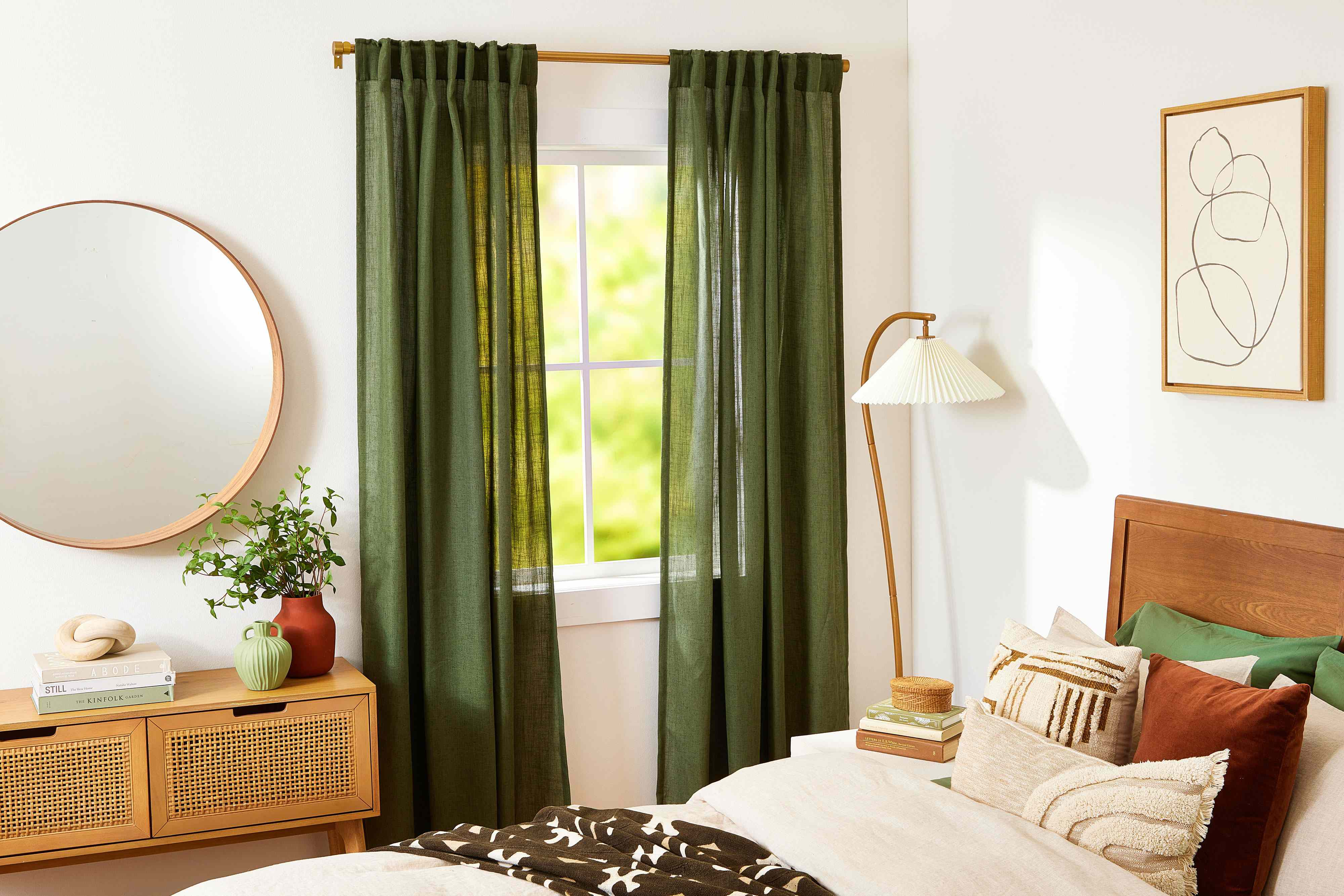6 Outdated Window Treatments Designers Would Replace Immediately