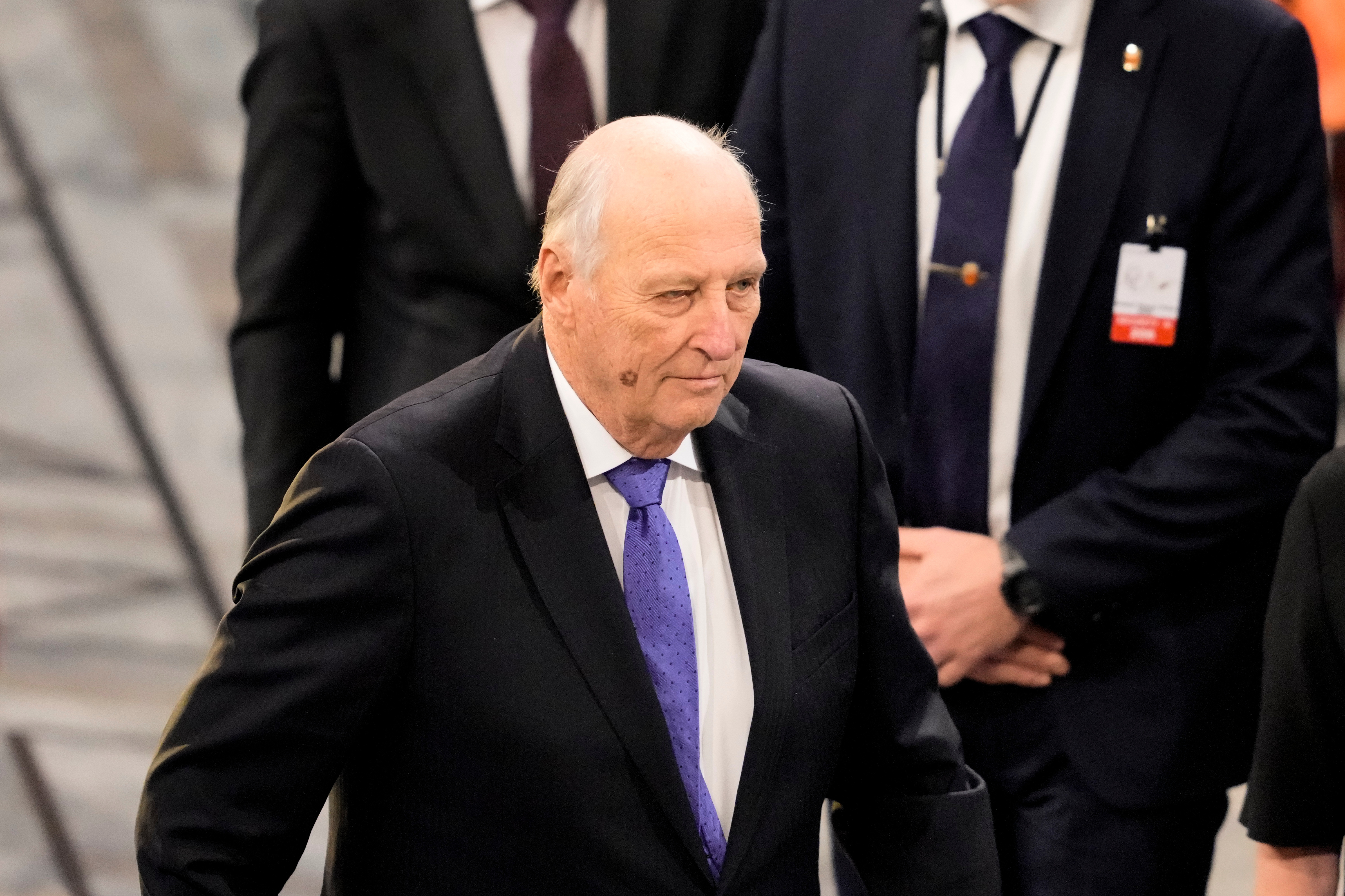 New Photo - The health of Norway's King Harald deteriorated over the weekend but he is stable now