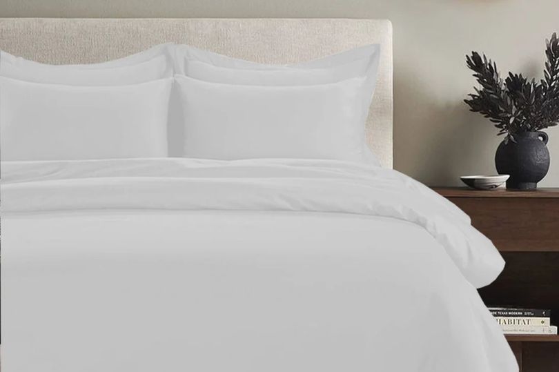 Luxurious cotton bedding set that's used in Four Seasons hotels is now £100 off