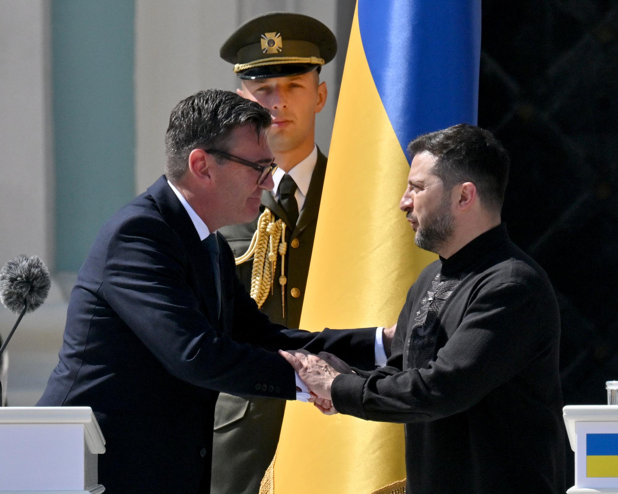 UK ‘adding fuel to the fire' by giving weaponry blueprints to Ukraine, says Russia