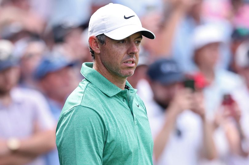 Rory McIlroy blows chance to pocket £1.64m as he reacts to BMW Championship collapse