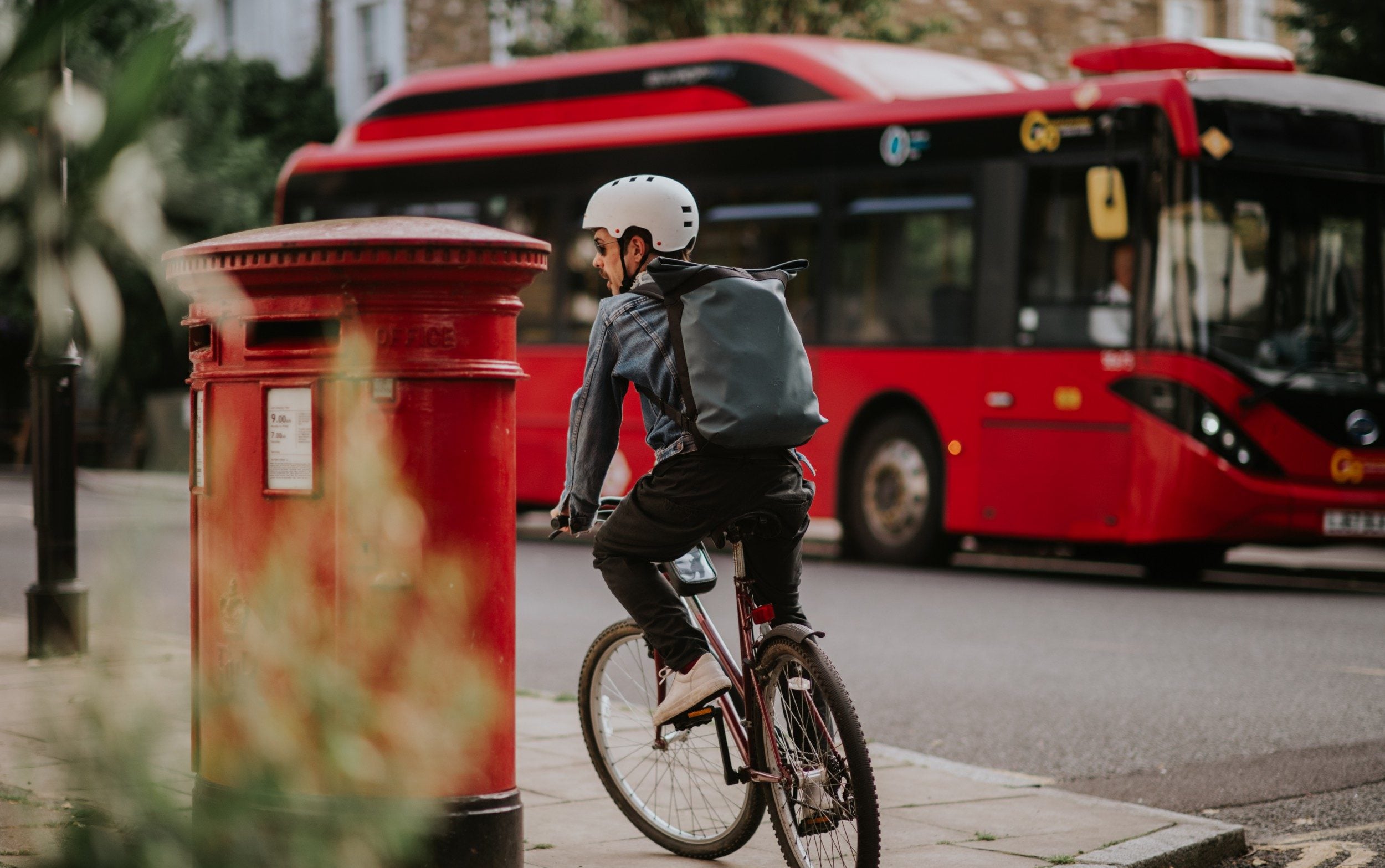 ‘I earn £60,000 but still need a side hustle to afford London life’