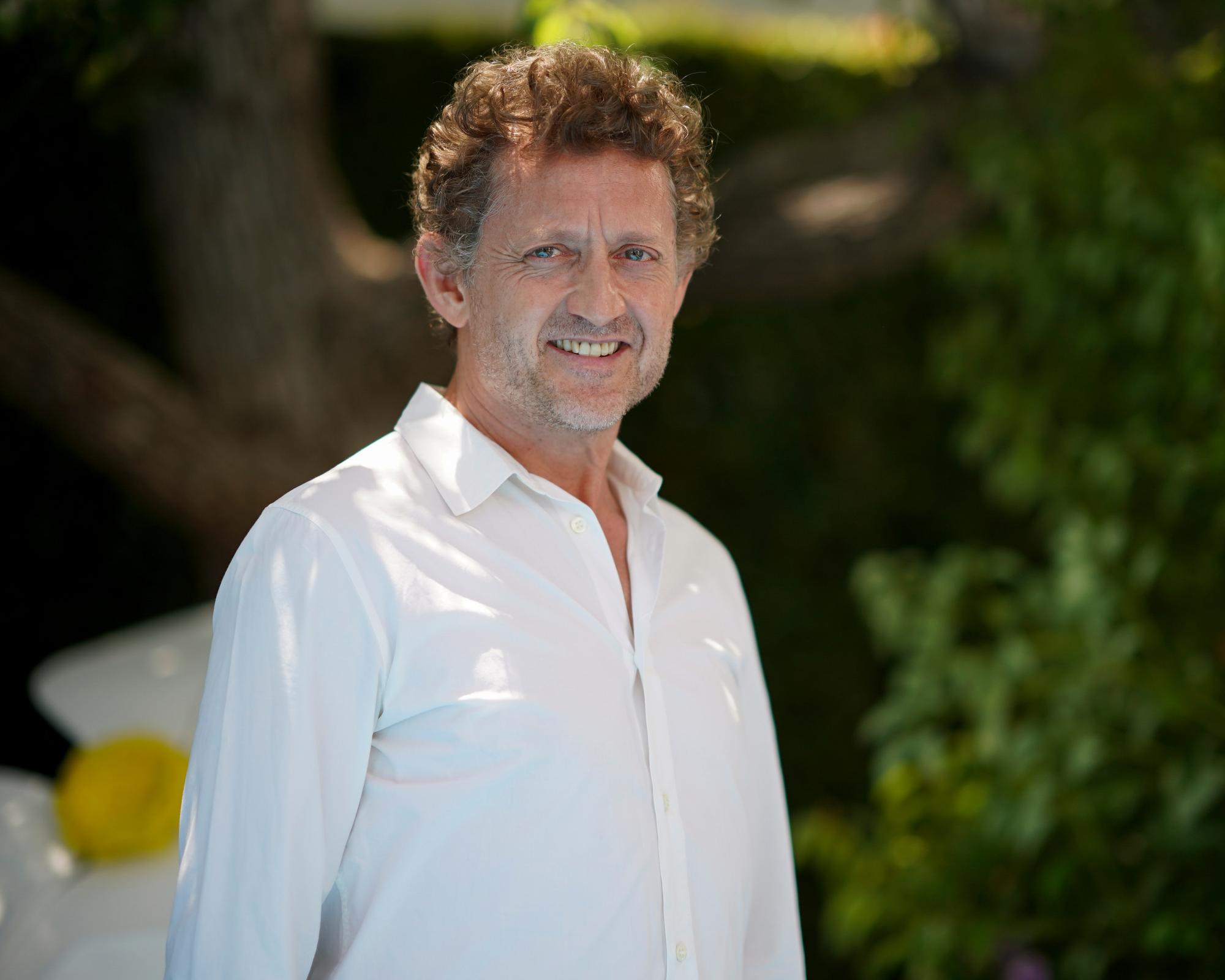 Post your questions for Alex Winter