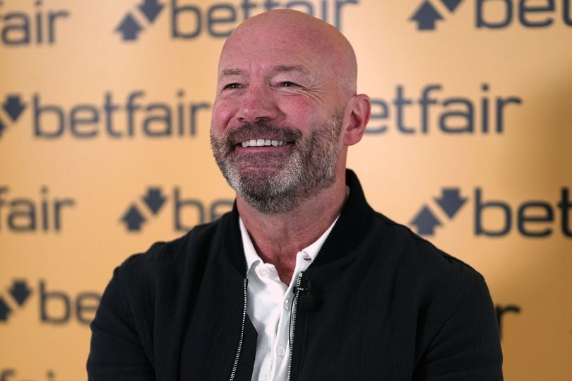 Alan Shearer makes bold Premier League table prediction as Arsenal face Chelsea problem