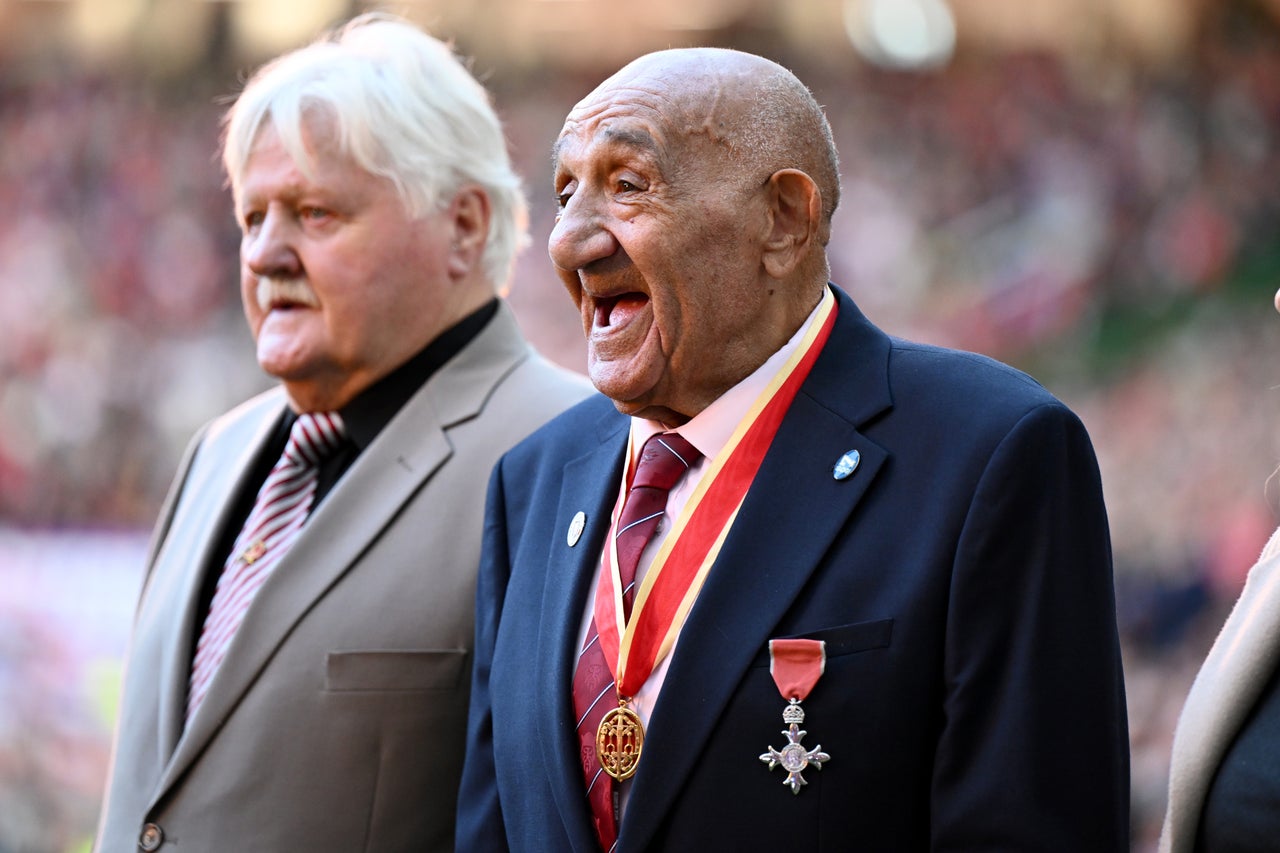 Burnham pays tribute to ‘giant of a man' Billy Boston after rugby league great's death