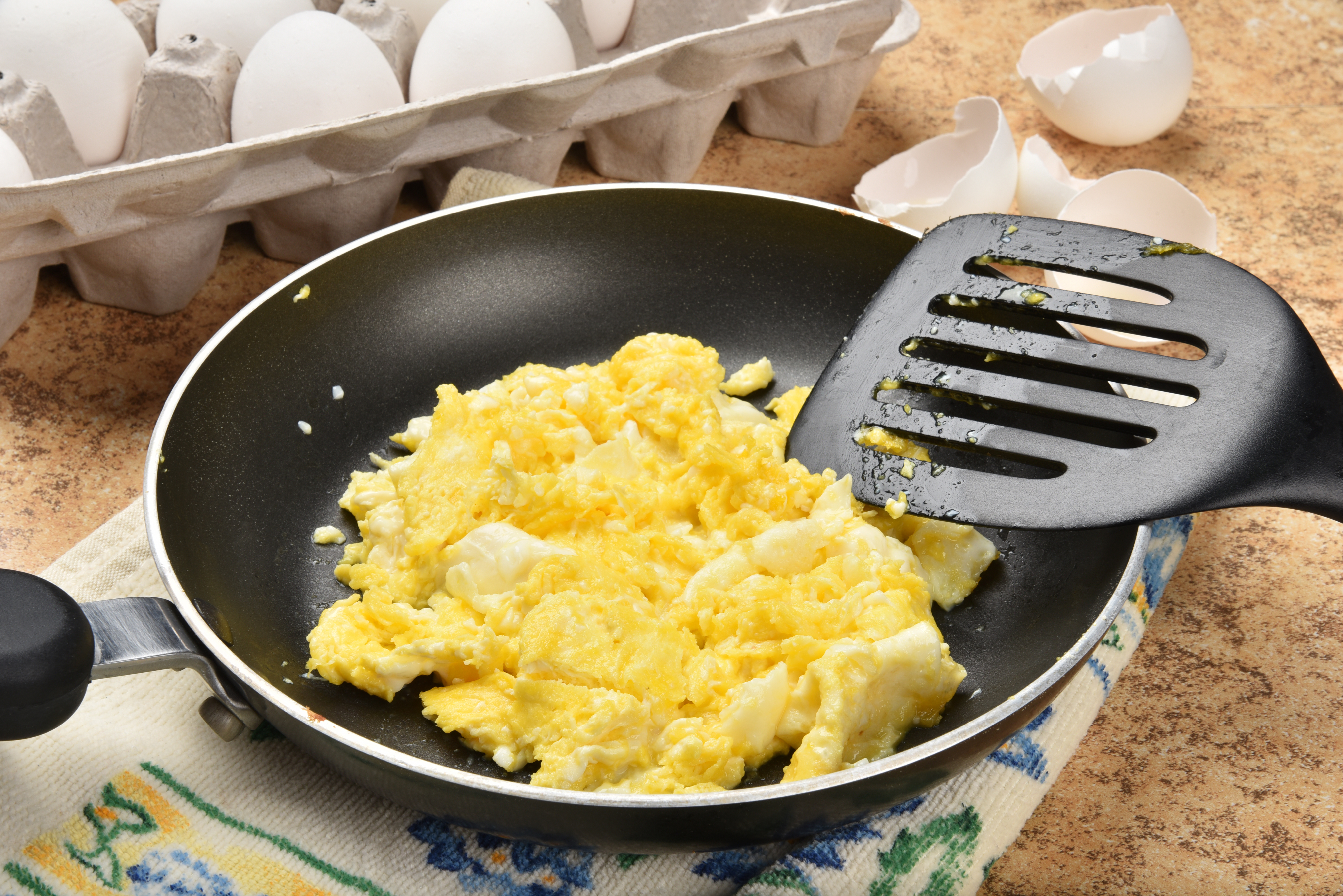 ?Still in shock’: Tourist appalled at server’s disgusting note on breakfast bill after making a simple request