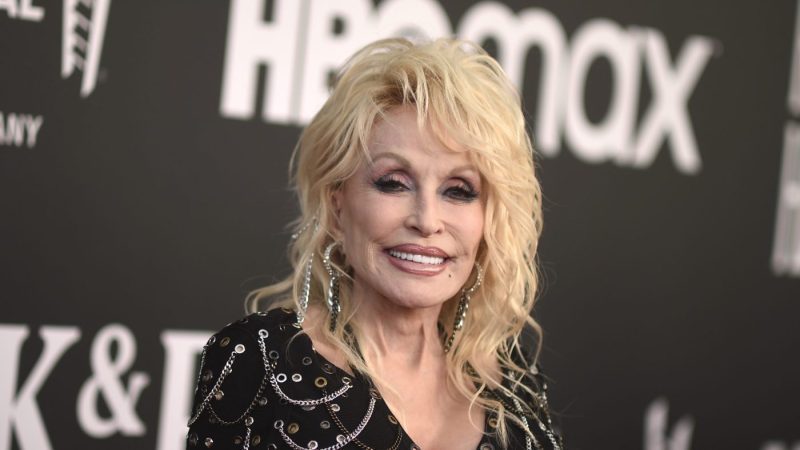 Dolly Parton dies at age 80, family reports - AOL